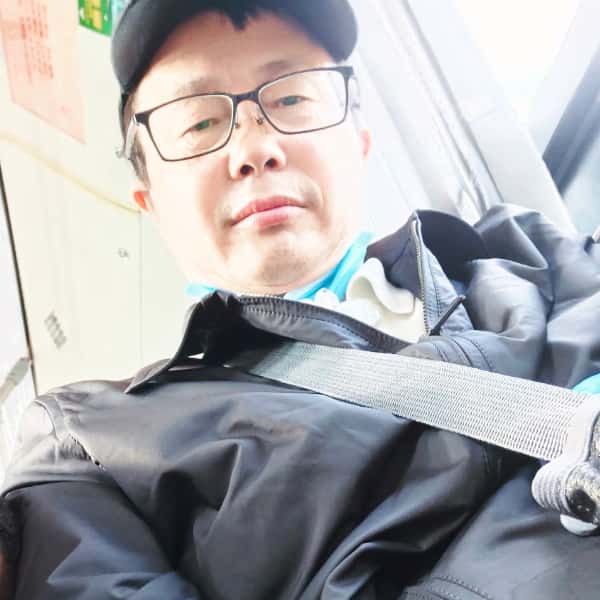 上海56岁单身帅哥真诚找对象-怒江征婚相亲网