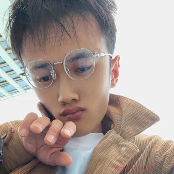 31岁岁贵州单身帅哥 - 怒江吉缘网